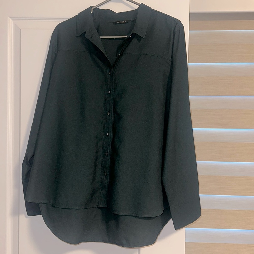 Women’s Green Shirt